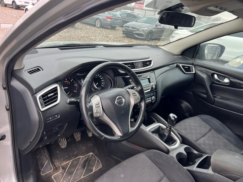 Nissan Qashqai 1.5 DCI, снимка 10 - Автомобили и джипове - 48448905