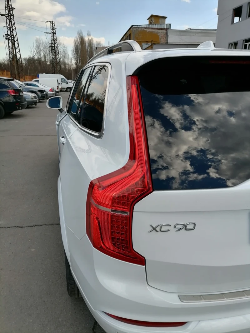 Volvo Xc90 D4, снимка 16 - Автомобили и джипове - 49439339