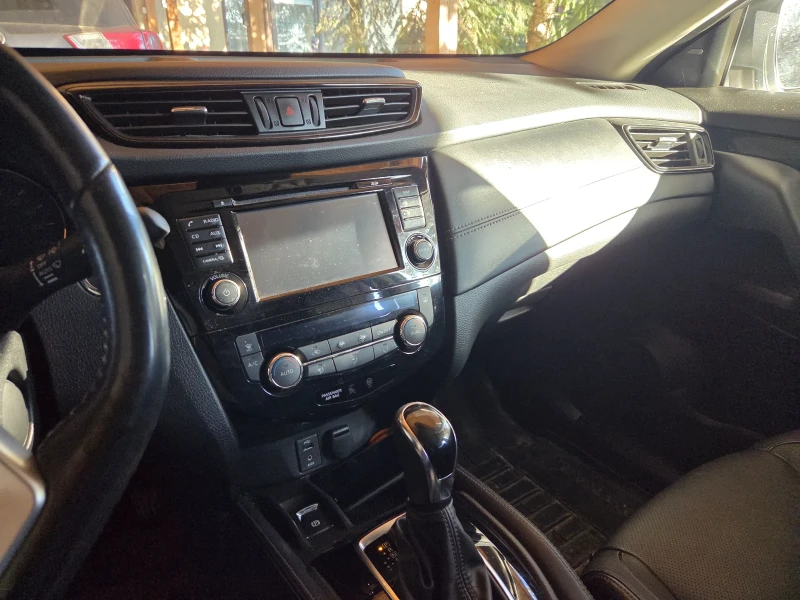 Nissan X-trail Suv 177hp , снимка 3 - Автомобили и джипове - 52732429