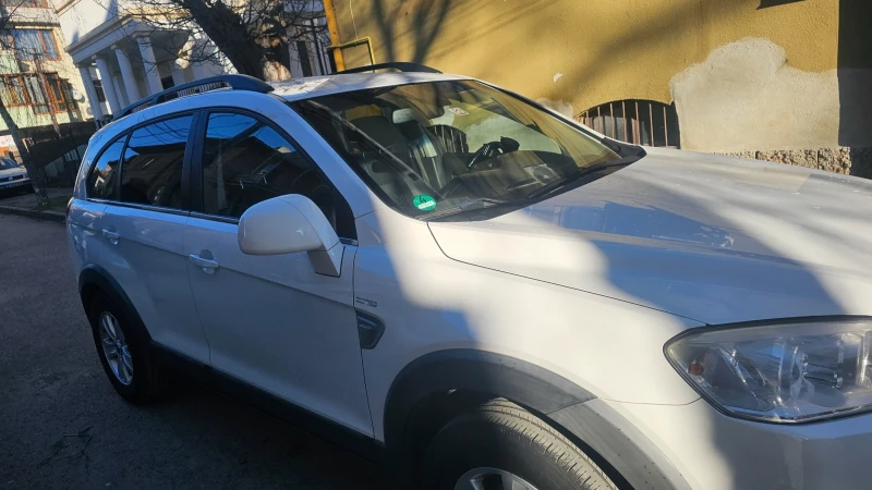 Chevrolet Captiva 2.4 dw, снимка 5 - Автомобили и джипове - 52928876