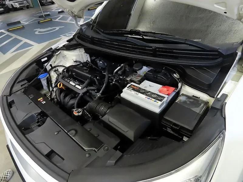Kia Stonic 1.4 DELUXE, снимка 6 - Автомобили и джипове - 54999627