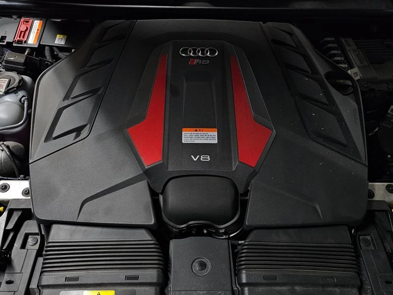 Audi RSQ8 4.0 DHU Automatic, снимка 8 - Автомобили и джипове - 55782295
