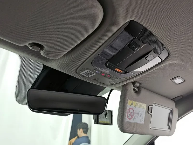 Kia Sorento 2.2 CRDI 4WD - САМО 30% АВАНС, снимка 17 - Автомобили и джипове - 56018157