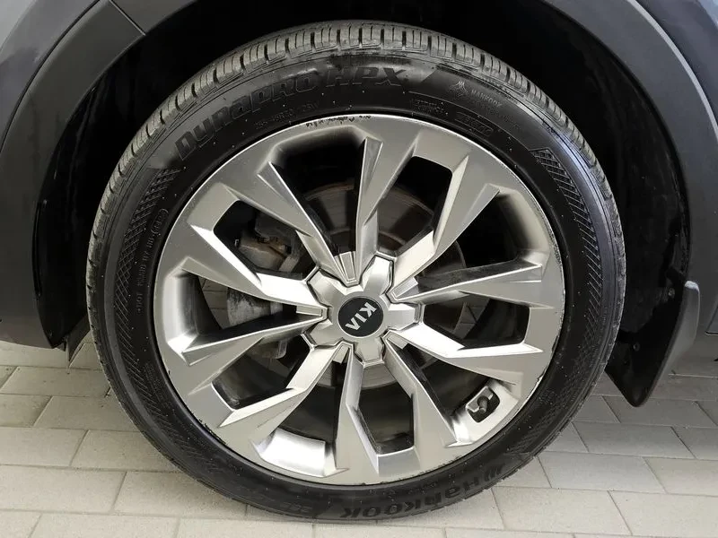 Kia Sorento 2.2 CRDI 4WD - САМО 30% АВАНС, снимка 5 - Автомобили и джипове - 56018157