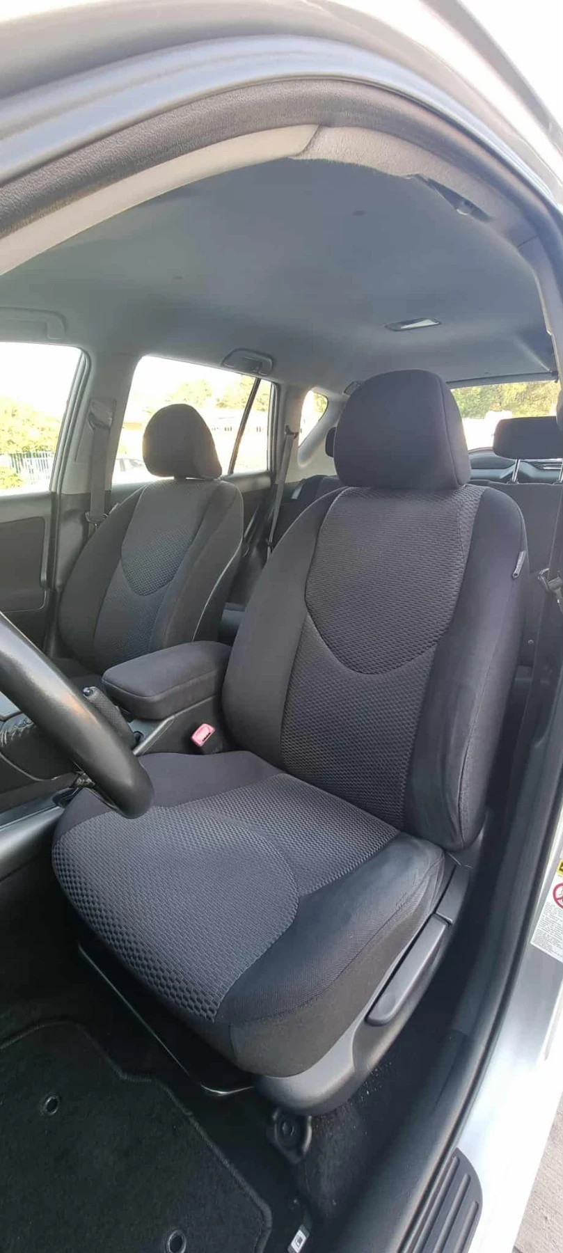 Toyota Rav4 4200 ЛВ ПЪРВОНАЧАЛНА ВНОСКА / ОБСЛУЖЕН ОТ А ДО Я  | Mobile.bg — изображение 13