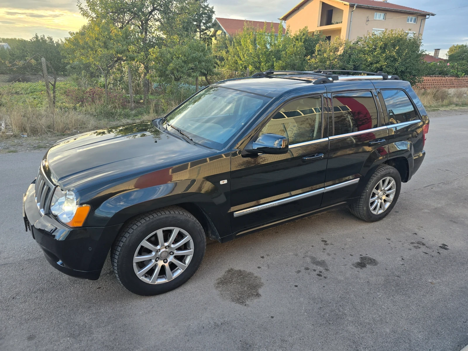Jeep Grand cherokee 3.0CRD OVERLAND Facelift - изображение 2