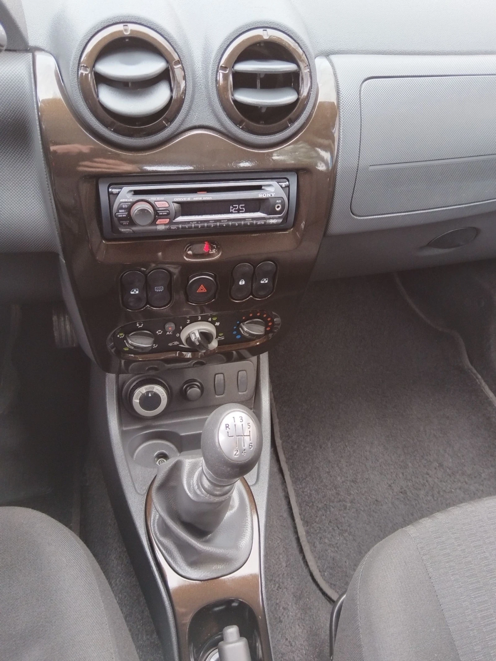 Dacia Duster 1.5D. 4x4 | Mobile.bg � ����������� 12