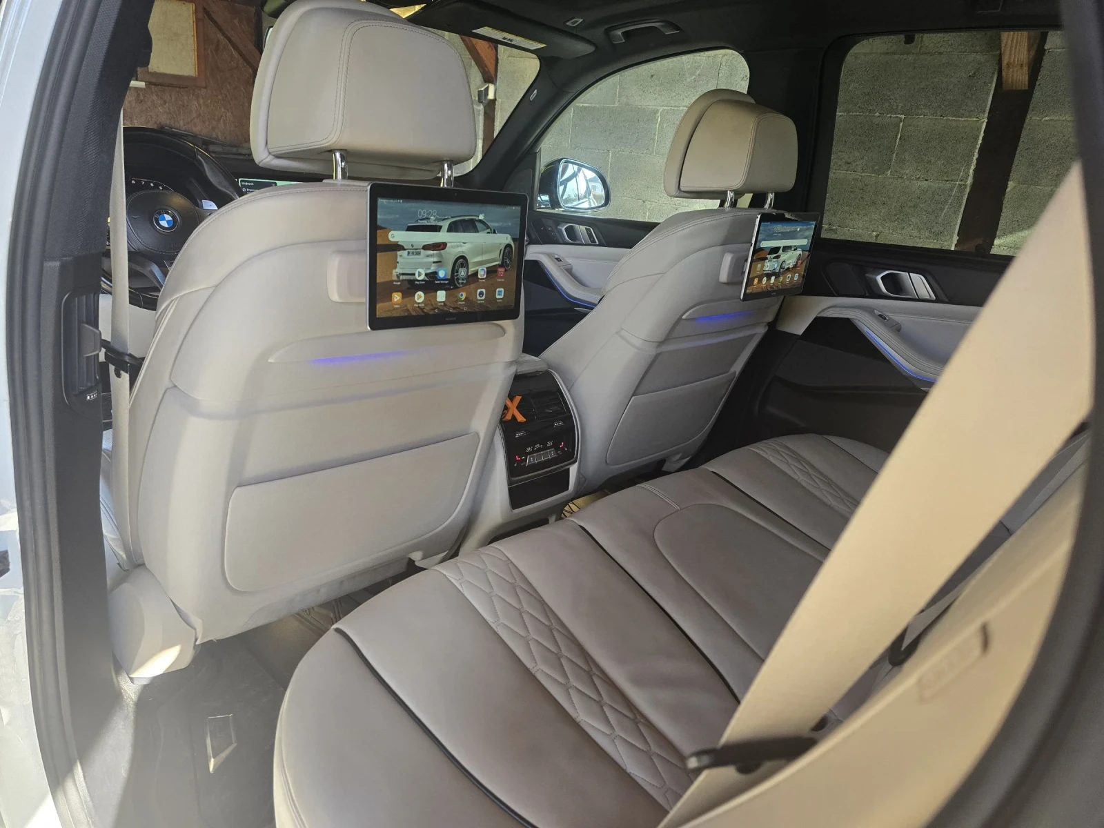 BMW X5 4.0i Високо ниво на оборудване. Напълно обслужен., снимка 4 - Автомобили и джипове - 54024363