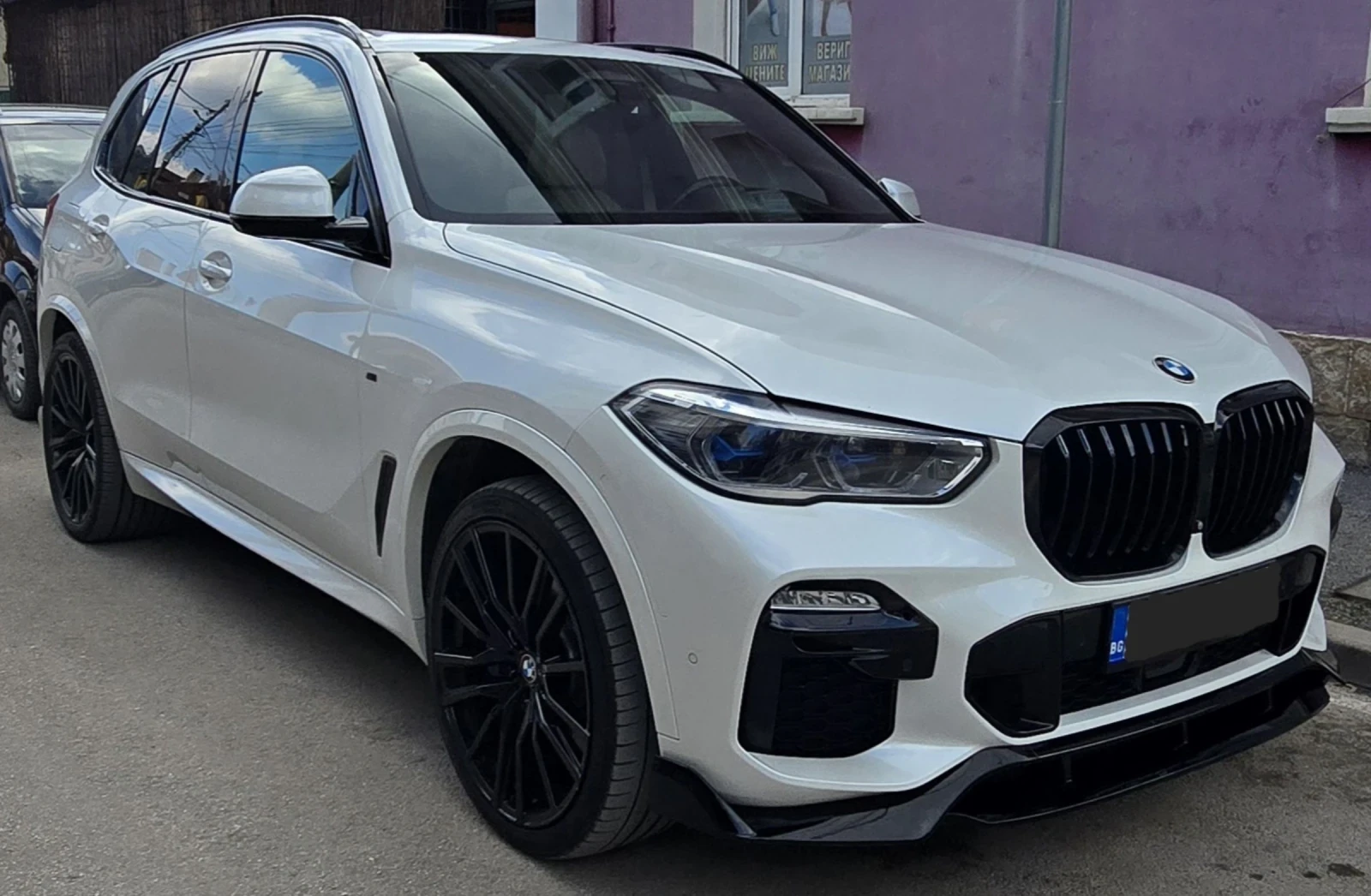BMW X5 4.0i Високо ниво на оборудване. Напълно обслужен.