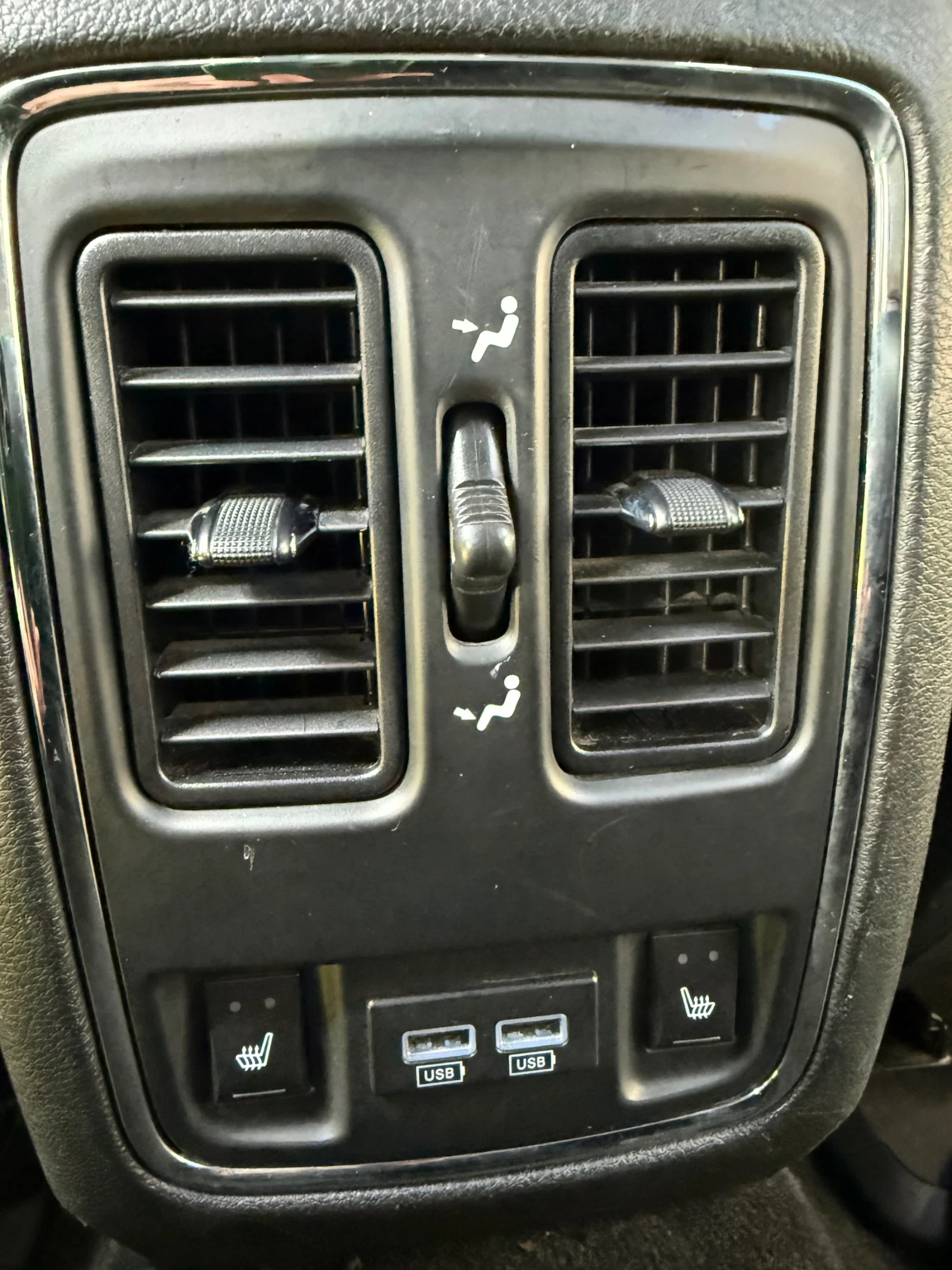 Jeep Cherokee, снимка 16 - Автомобили и джипове - 54297089