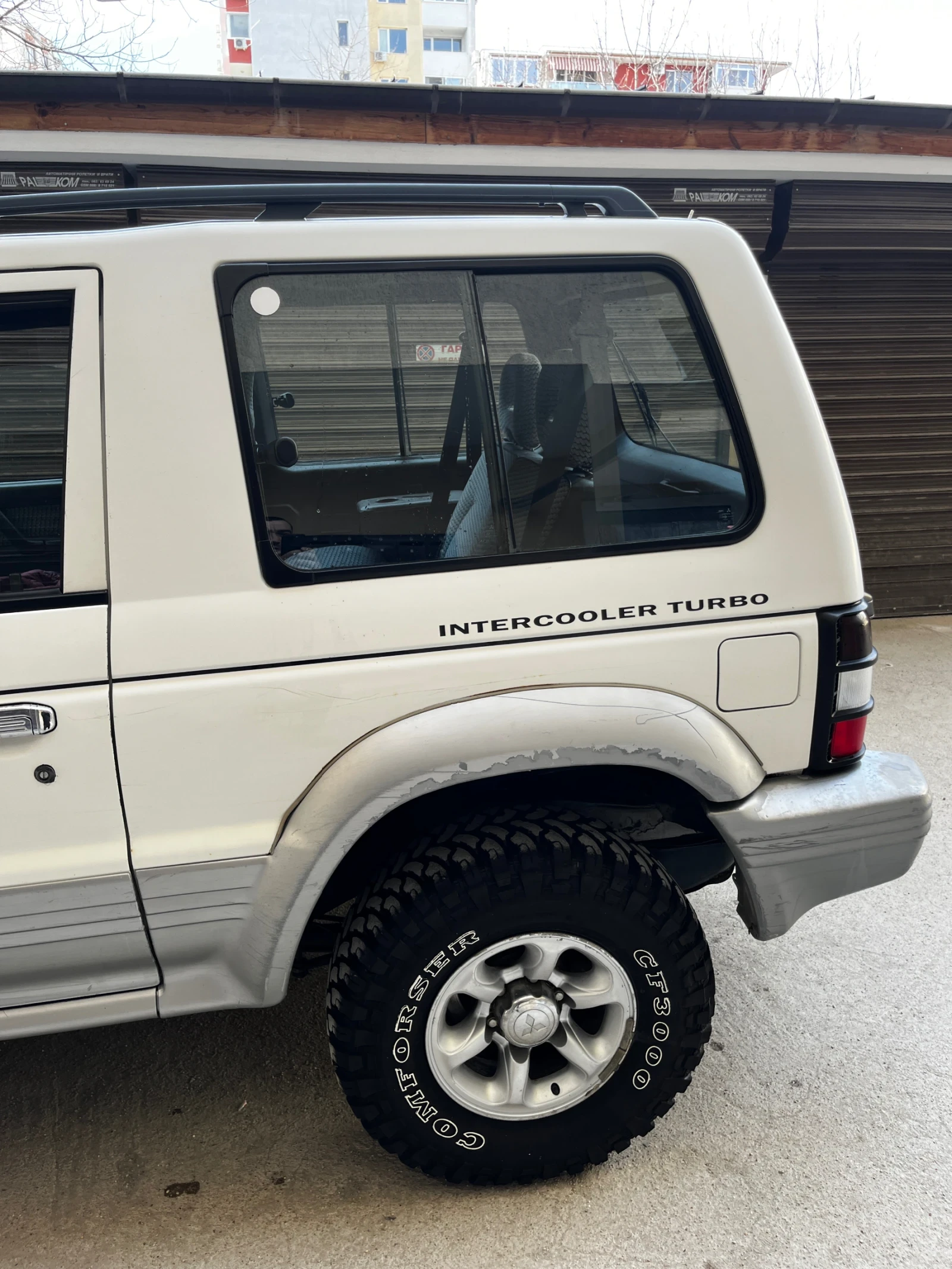 Mitsubishi Pajero 2.5 TDI, снимка 17 - Автомобили и джипове - 54705250