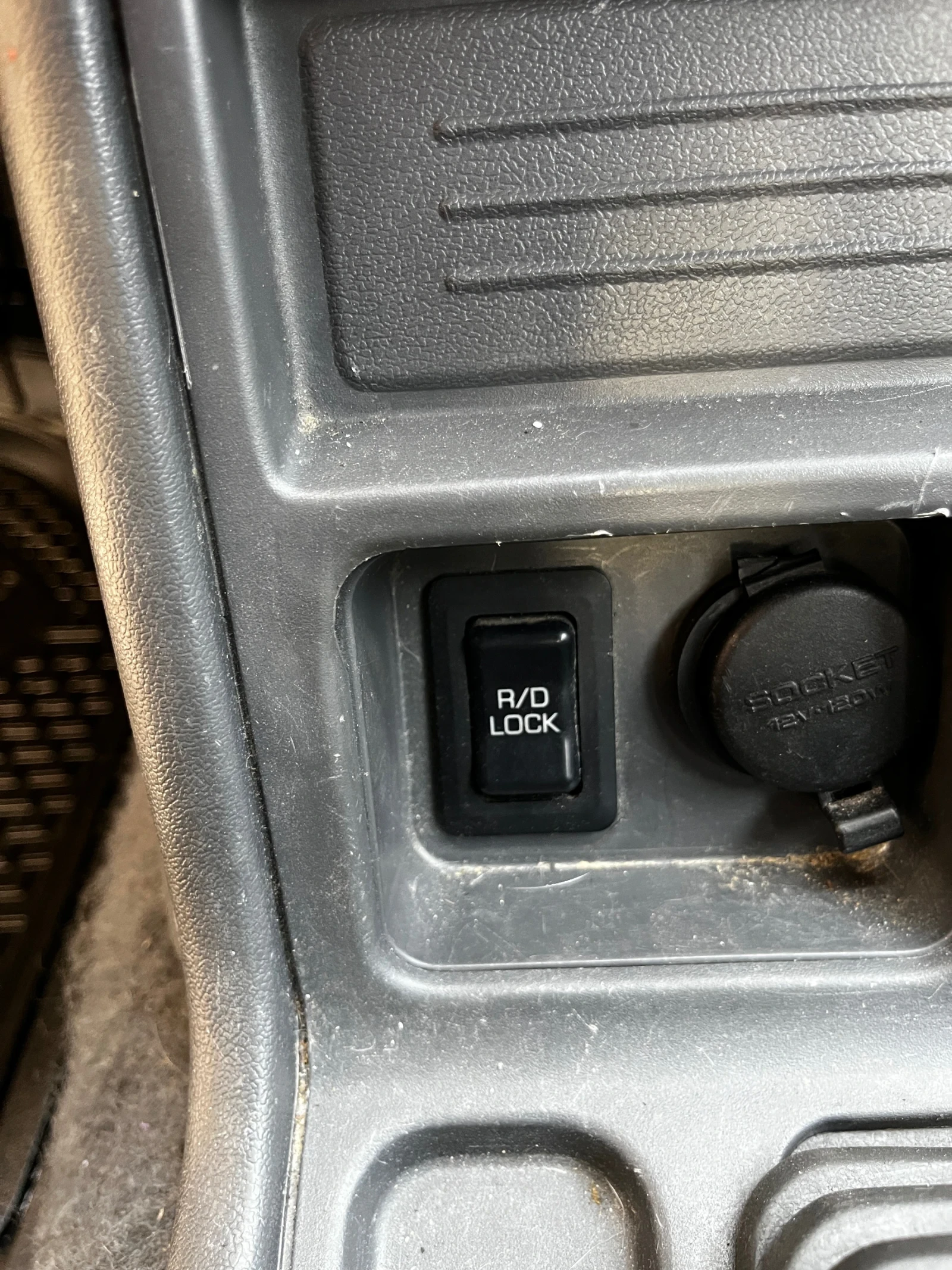 Mitsubishi Pajero 2.5 TDI, снимка 6 - Автомобили и джипове - 54705250