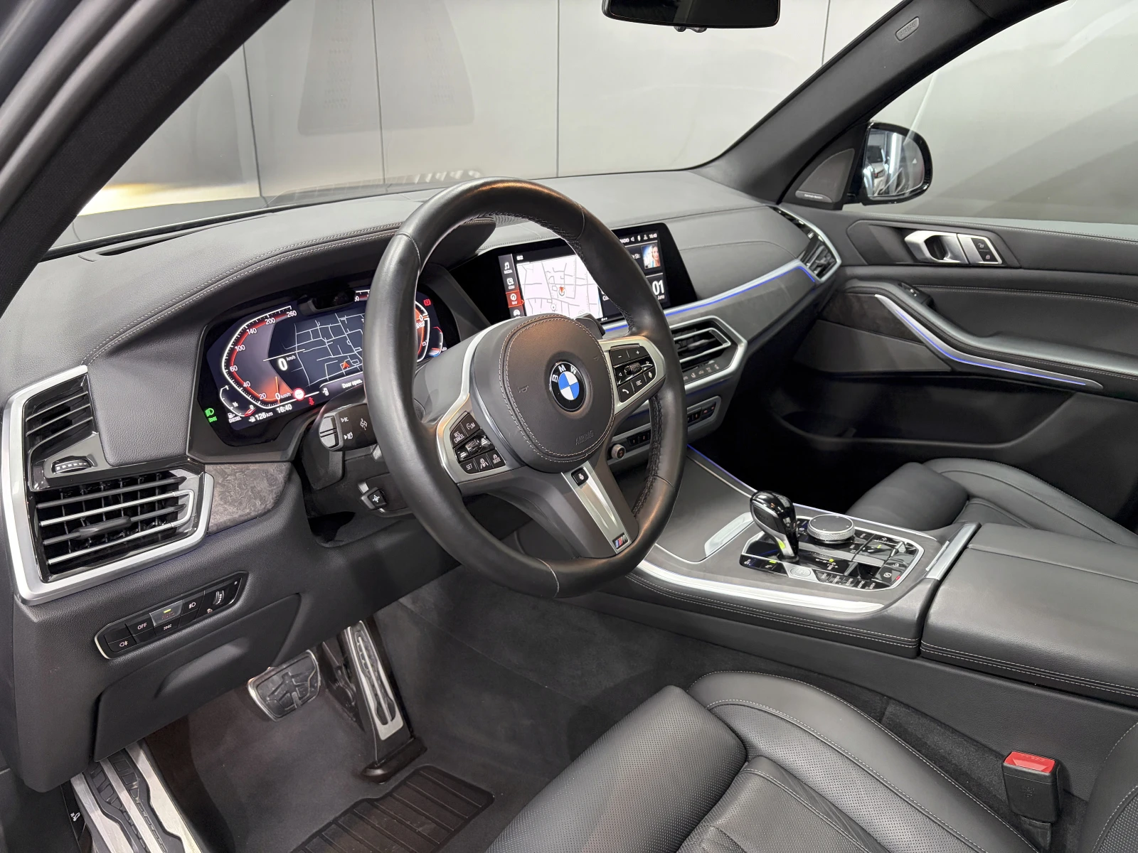 BMW X5 xDrive 40d M Sportpaket Individual, снимка 12 - Автомобили и джипове - 54741999