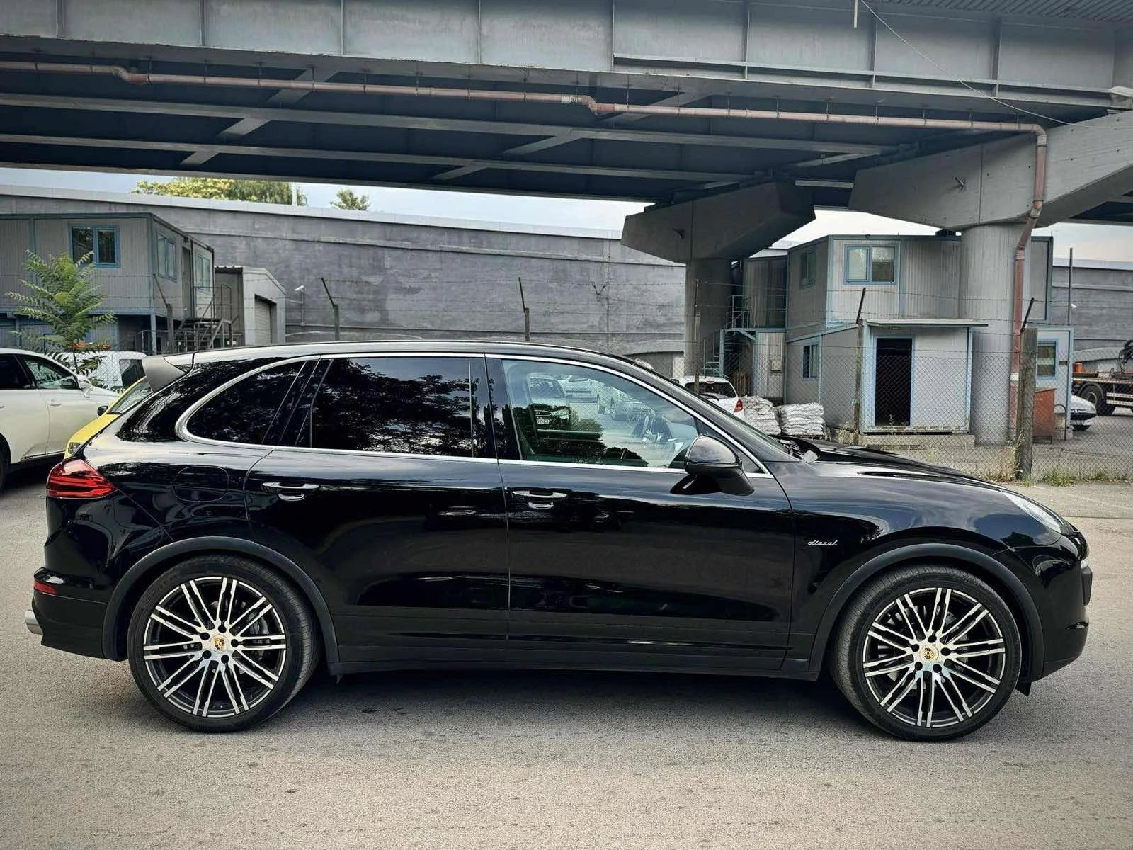 Porsche Cayenne 4.2 TDI, снимка 6 - Автомобили и джипове - 55350529