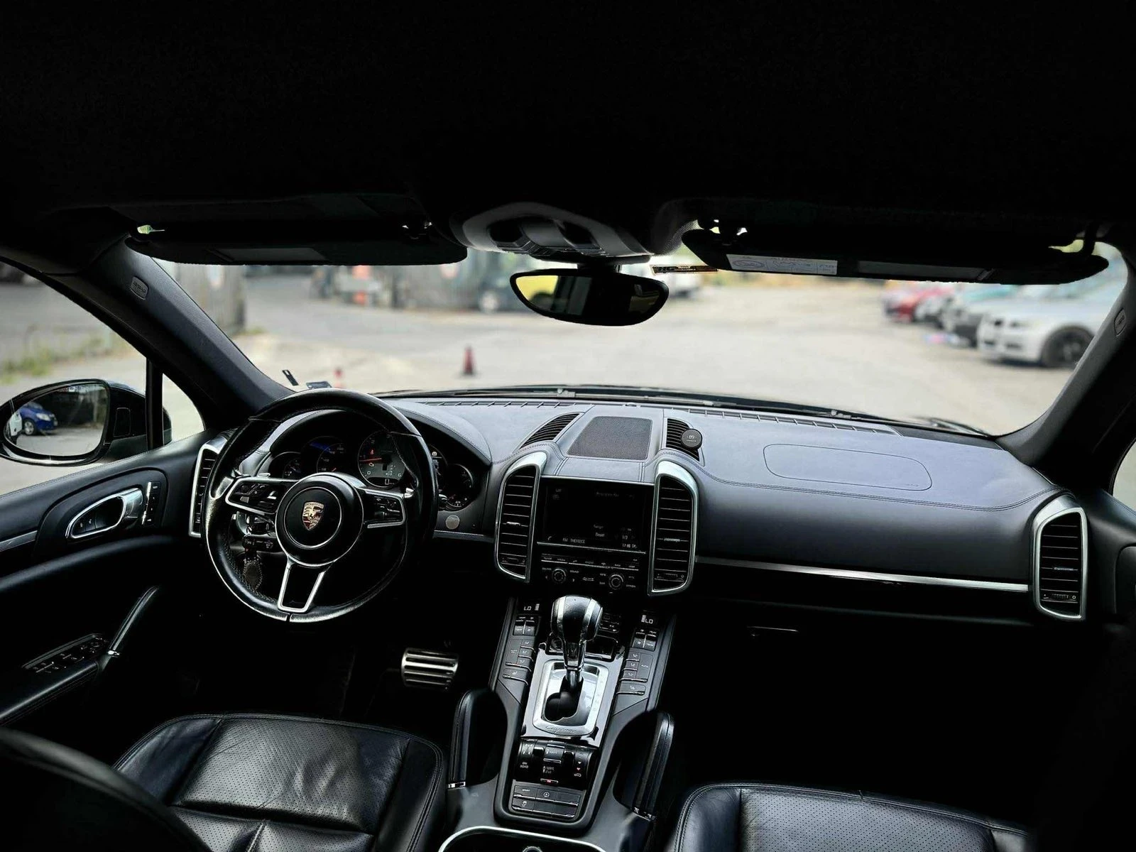 Porsche Cayenne 4.2 TDI, снимка 13 - Автомобили и джипове - 55350529
