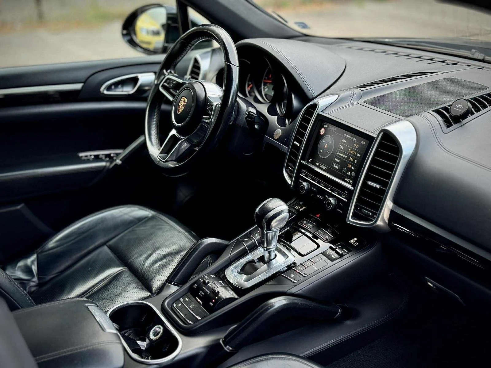 Porsche Cayenne 4.2 TDI, снимка 9 - Автомобили и джипове - 55350529