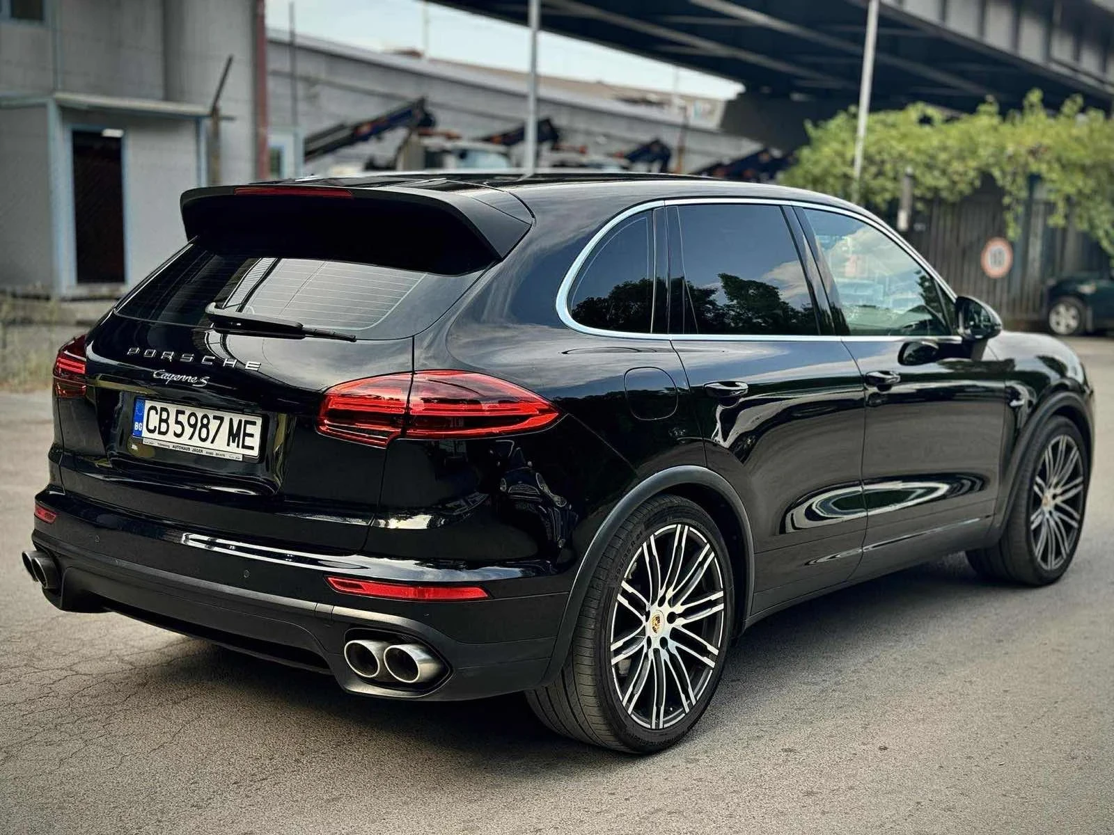 Porsche Cayenne 4.2 TDI, снимка 3 - Автомобили и джипове - 55350529