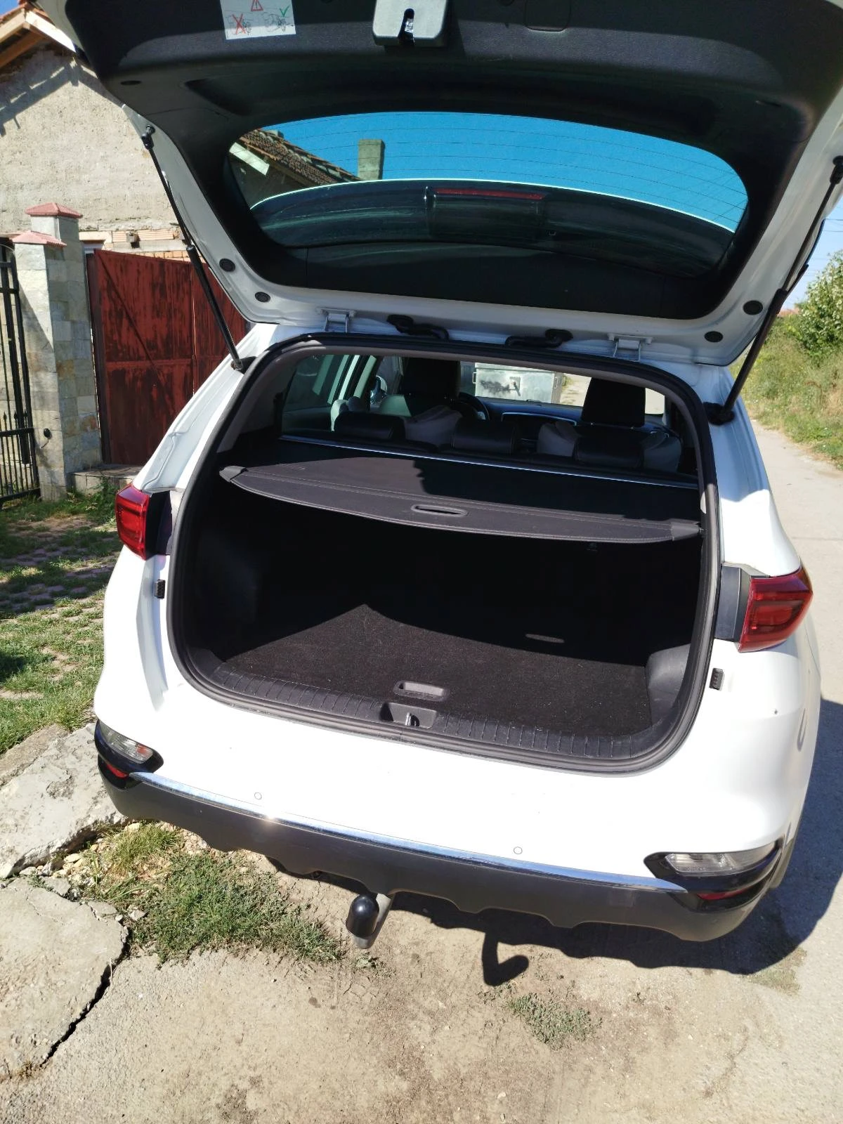Kia Sportage, снимка 5 - Автомобили и джипове - 55386943