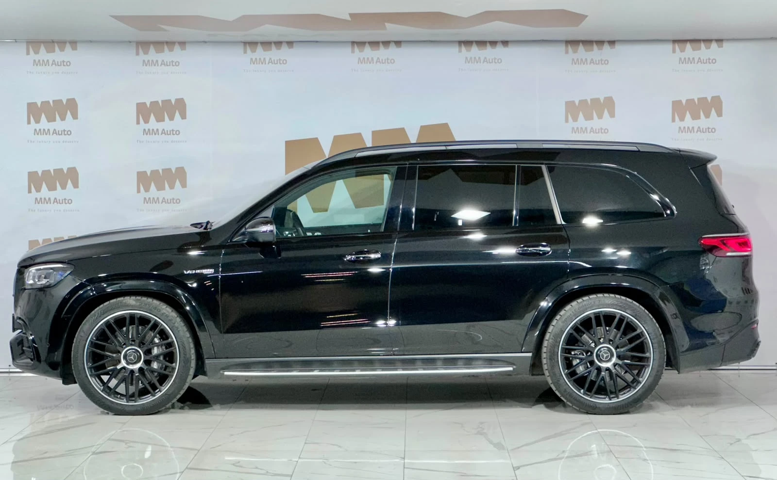 Mercedes-Benz GLS 63 AMG HuD* Pano* 360* 7места, снимка 2 - Автомобили и джипове - 55347768