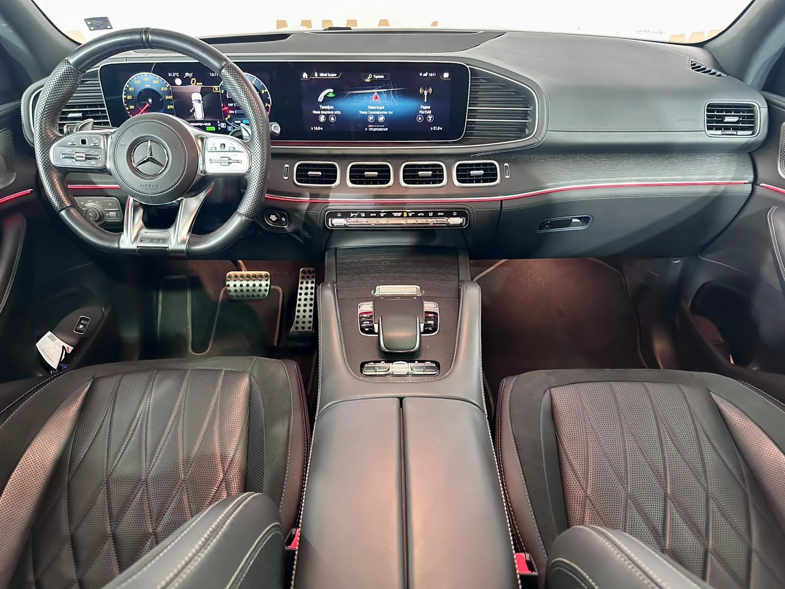 Mercedes-Benz GLS 63 AMG HuD* Pano* 360* 7места, снимка 8 - Автомобили и джипове - 55347768