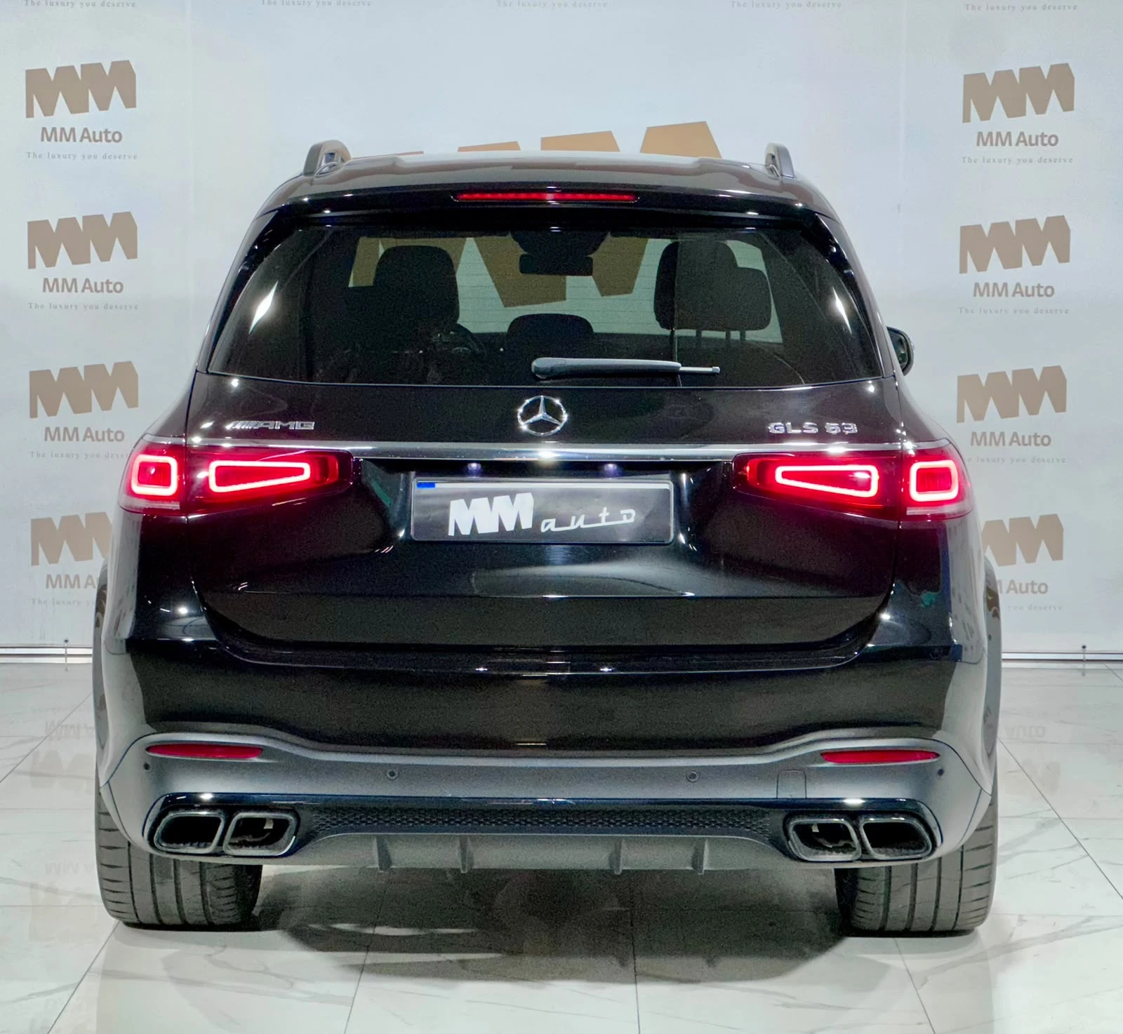 Mercedes-Benz GLS 63 AMG HuD* Pano* 360* 7места, снимка 4 - Автомобили и джипове - 55347768