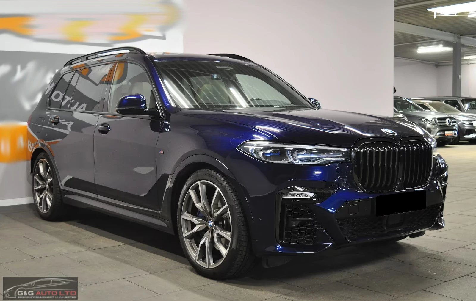 BMW X7 M50i/530HP/xDrive/M-SPORT/PANO/360/MASSAGE/532q, снимка 5 - Автомобили и джипове - 55406587