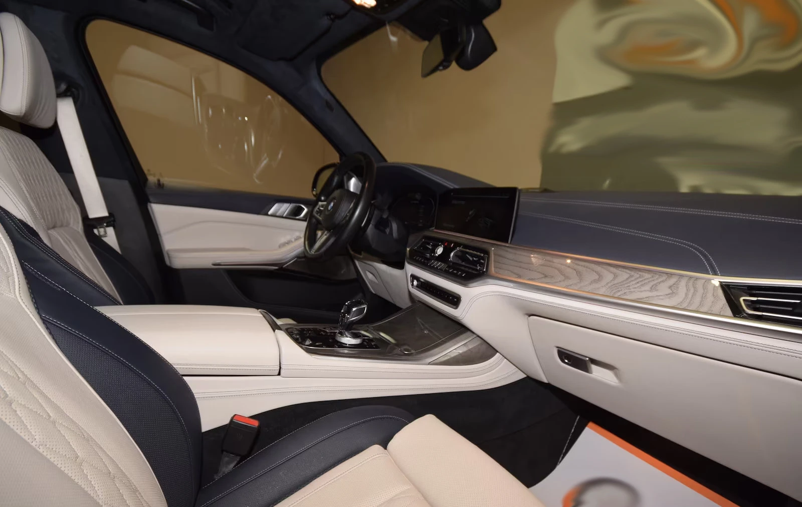 BMW X7 M50i/530HP/xDrive/M-SPORT/PANO/360/MASSAGE/532q, снимка 11 - Автомобили и джипове - 55406587