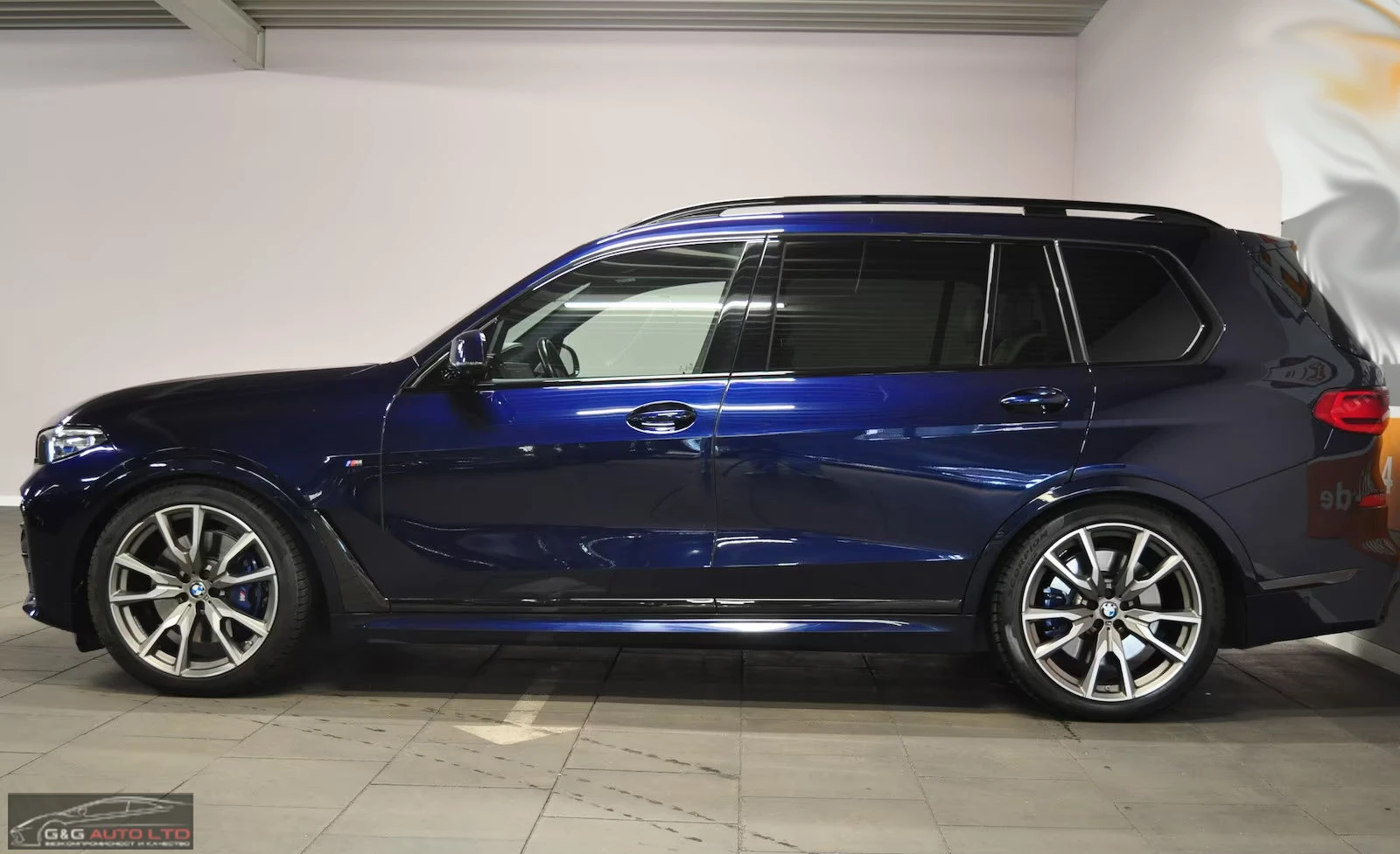 BMW X7 M50i/530HP/xDrive/M-SPORT/PANO/360/MASSAGE/532q, снимка 3 - Автомобили и джипове - 55406587
