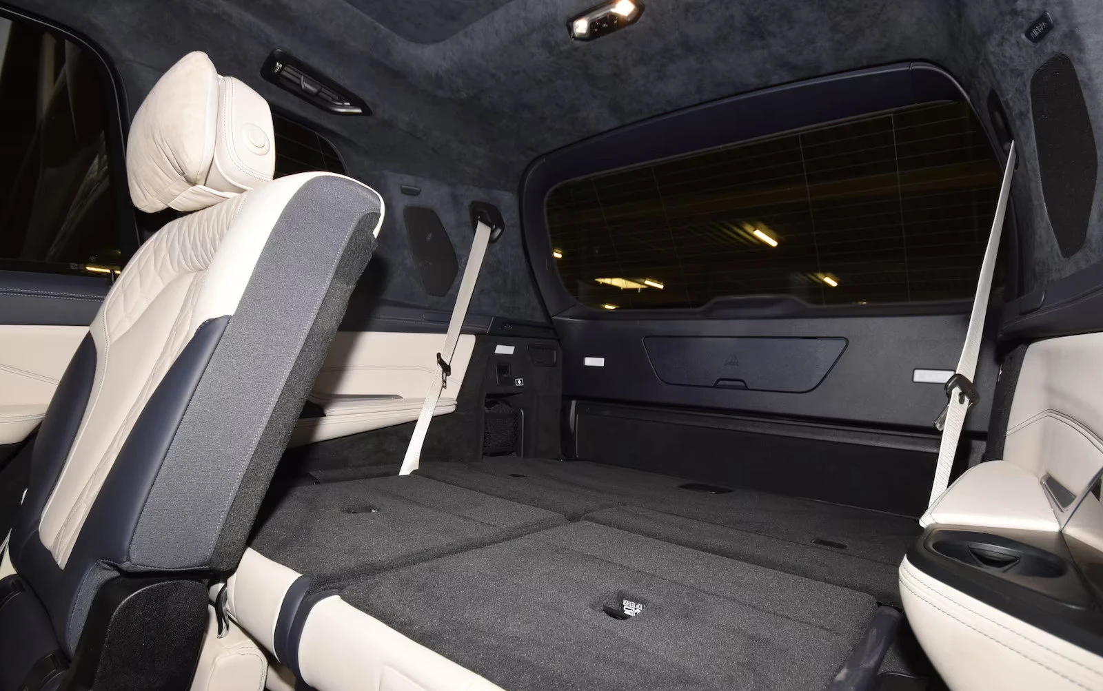 BMW X7 M50i/530HP/xDrive/M-SPORT/PANO/360/MASSAGE/532q, снимка 14 - Автомобили и джипове - 55406587