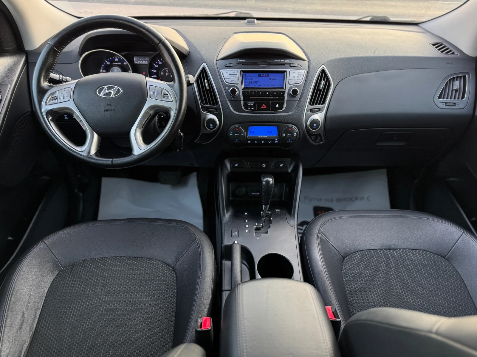 Hyundai IX35 2.0CRDI 4X4 SWISS, снимка 9 - Автомобили и джипове - 55886959