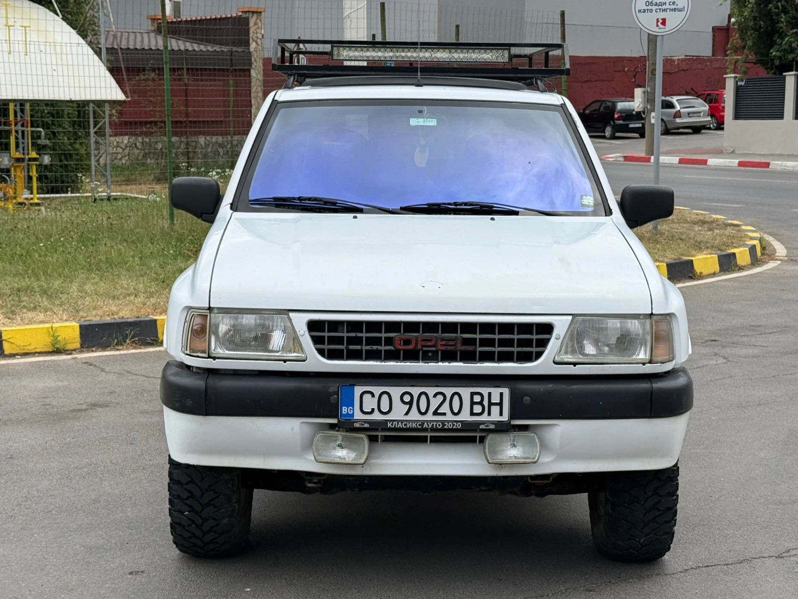 Opel Frontera 2.0i 4x4/Бързи-Бавни/Климатик, снимка 3 - Автомобили и джипове - 56049406