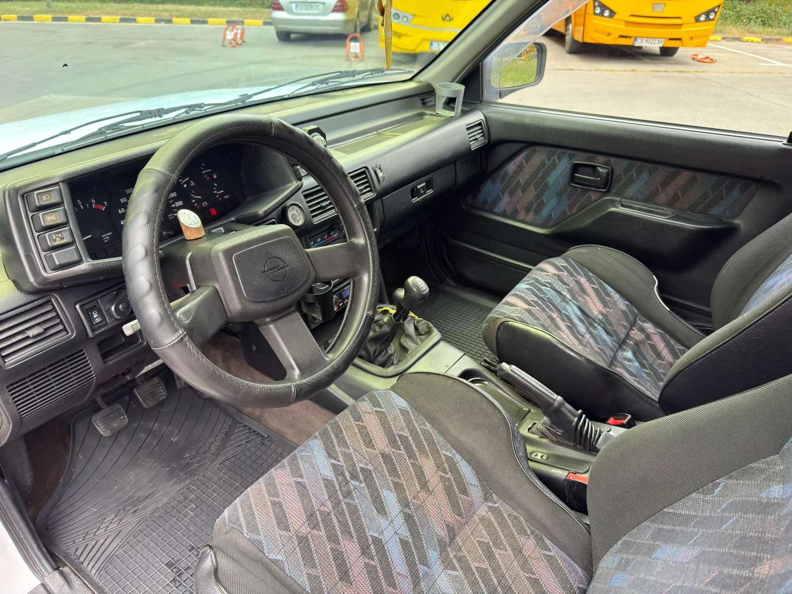 Opel Frontera 2.0i 4x4/Бързи-Бавни/Климатик, снимка 11 - Автомобили и джипове - 56049406