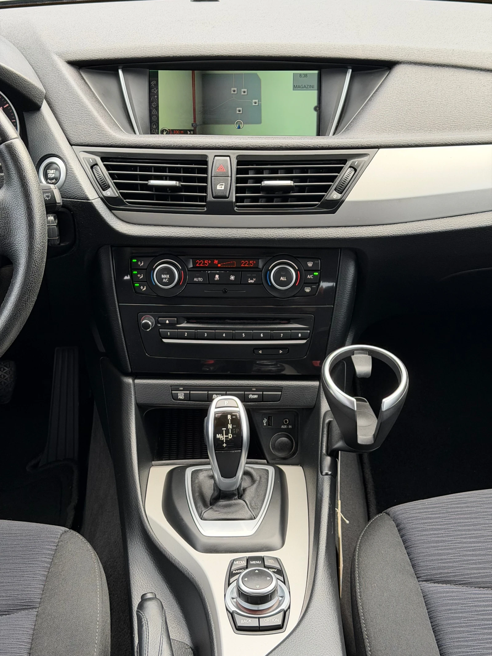 BMW X1 1.8D 143к.с * Автоматик* * Навигация* , снимка 16 - Автомобили и джипове - 56265568