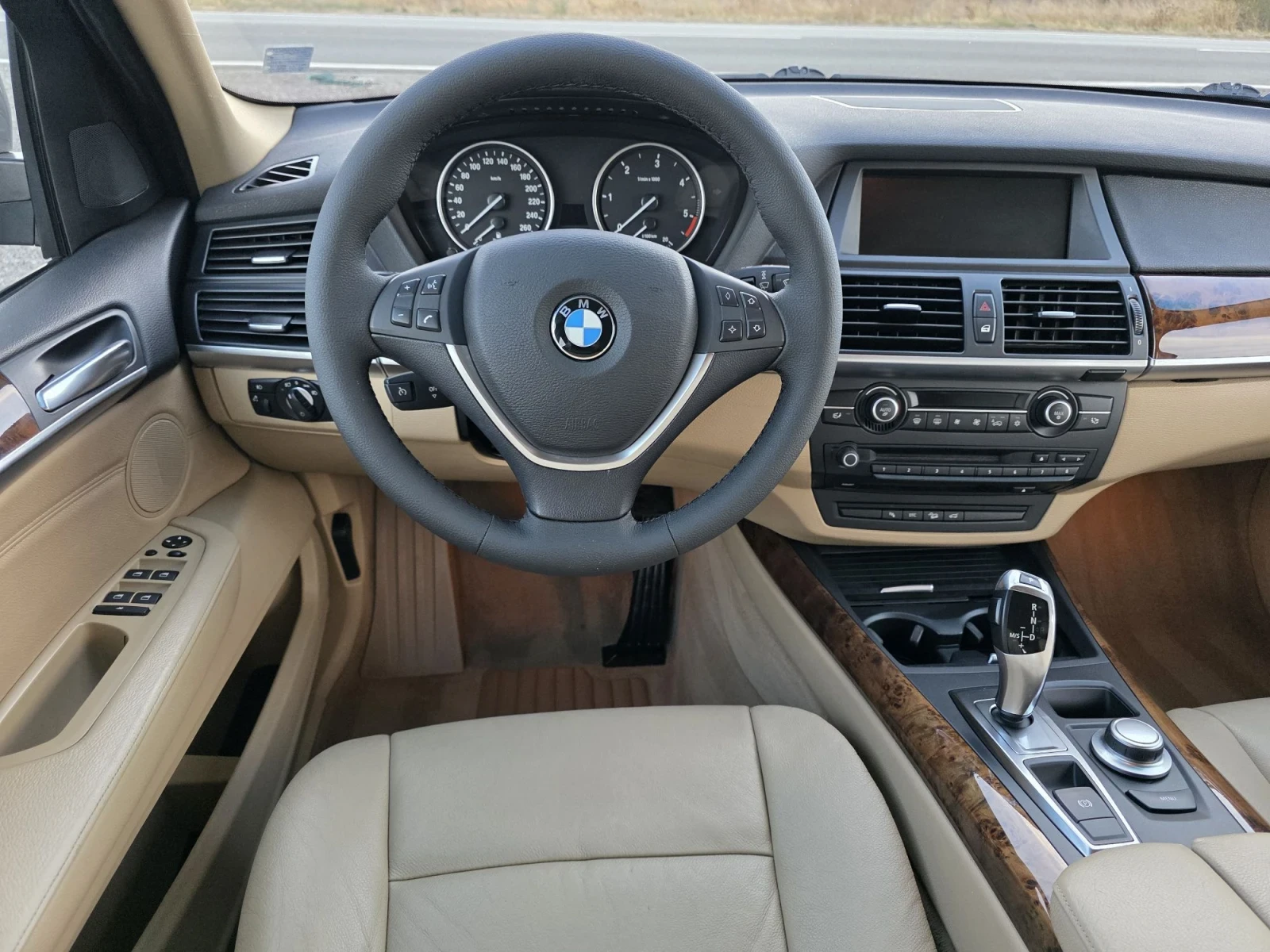 BMW X5 Обслужен/Уникат, снимка 10 - Автомобили и джипове - 56325942