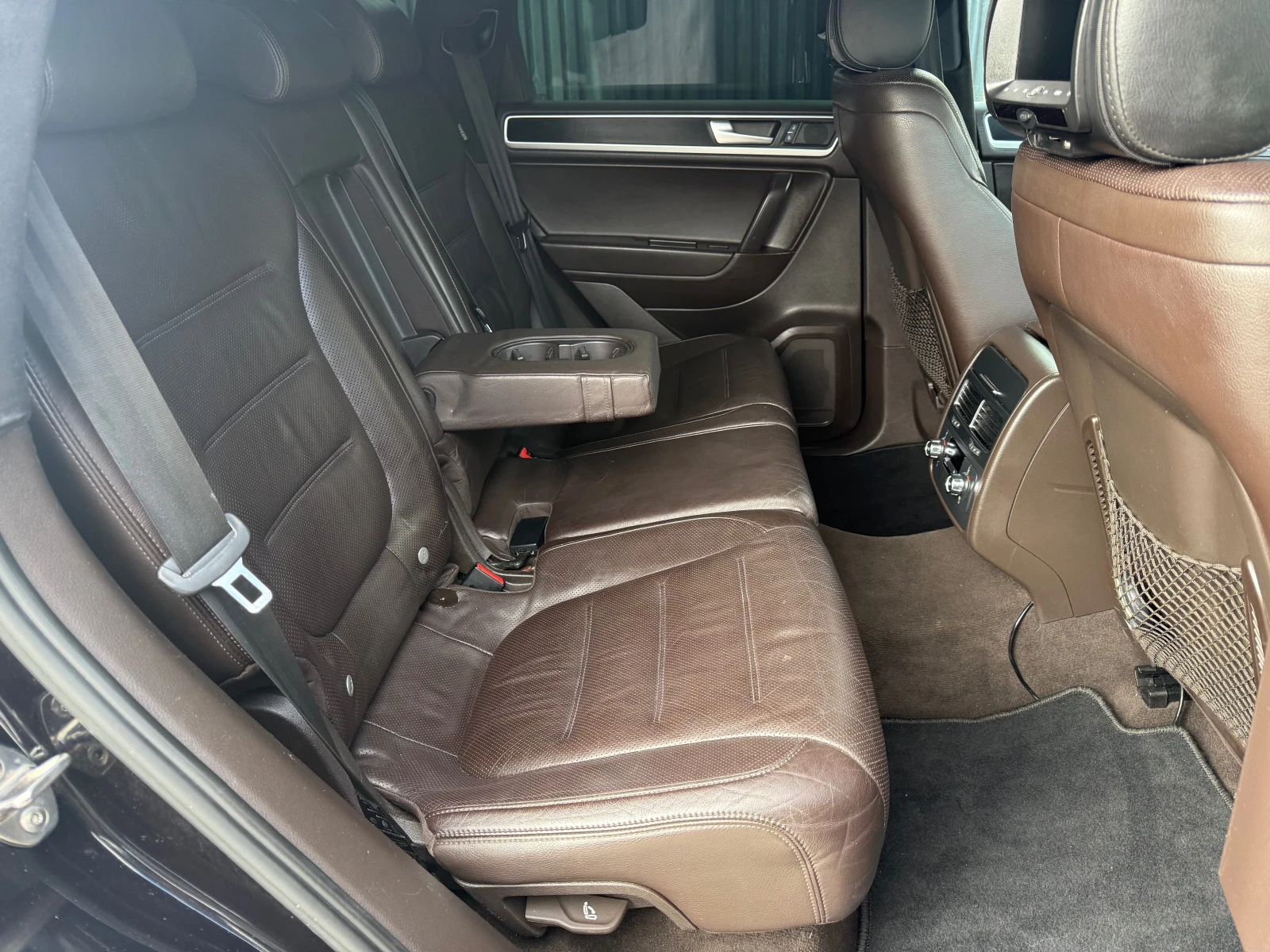VW Touareg 3.0TDI , снимка 9 - Автомобили и джипове - 56713860