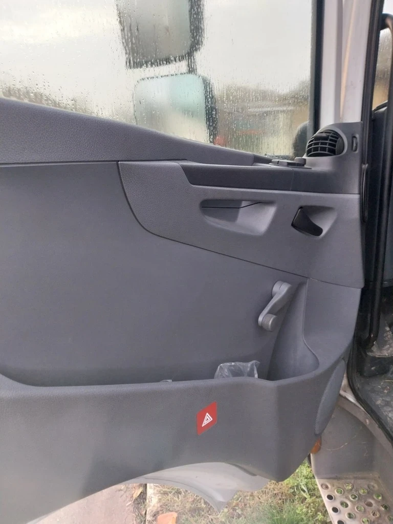 Mercedes-Benz Atego, снимка 11 - Камиони - 53270376