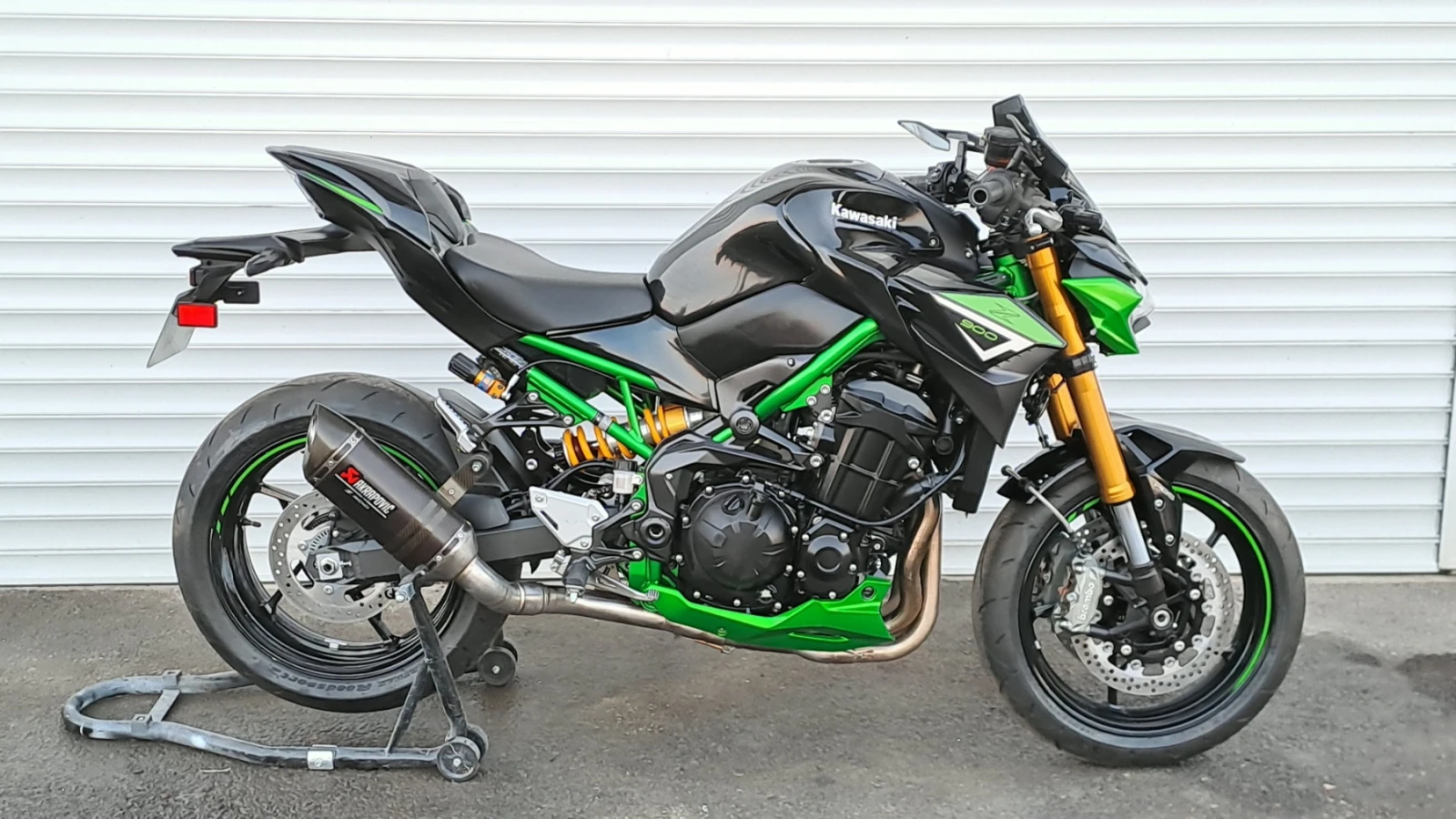 Kawasaki Z 900 SE 2024 Само 325км Akrapovic 