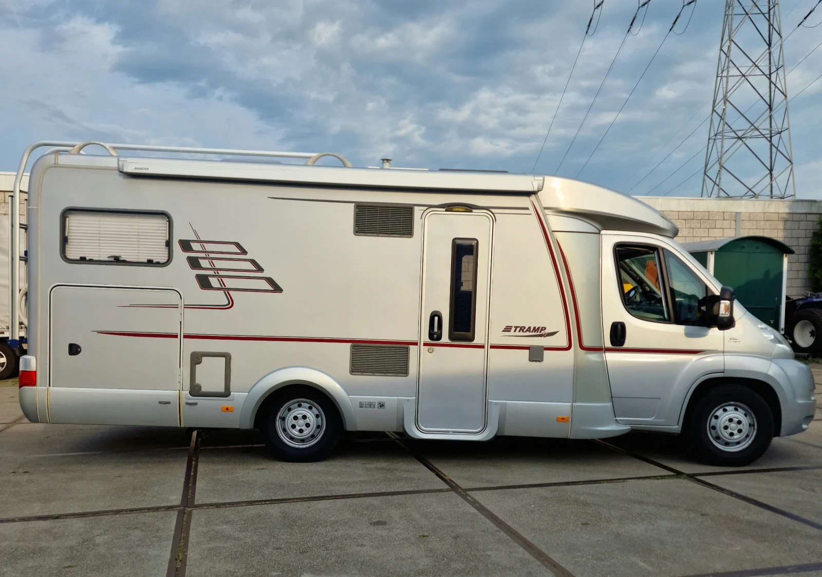 Кемпер HYMER / ERIBA Fiat Ducato Hymer T 664 SL  - изображение 3