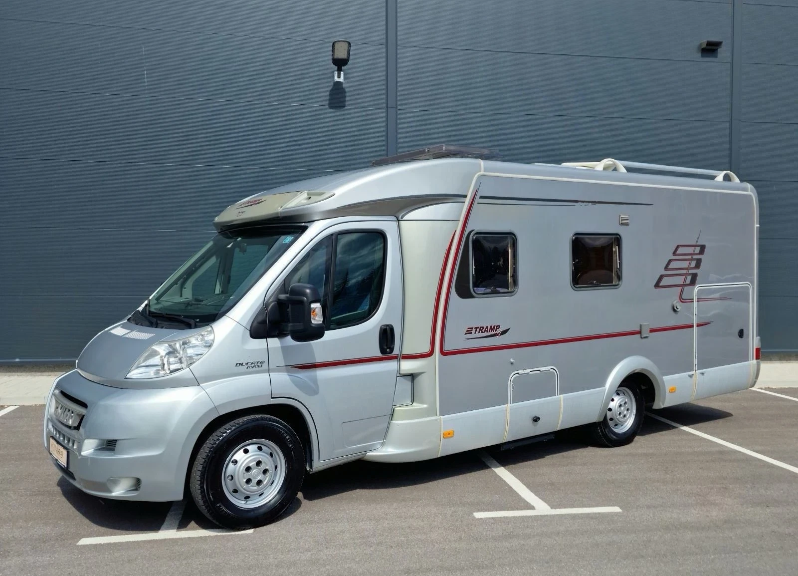 Кемпер HYMER / ERIBA Fiat Ducato Hymer T 664 SL  - изображение 2