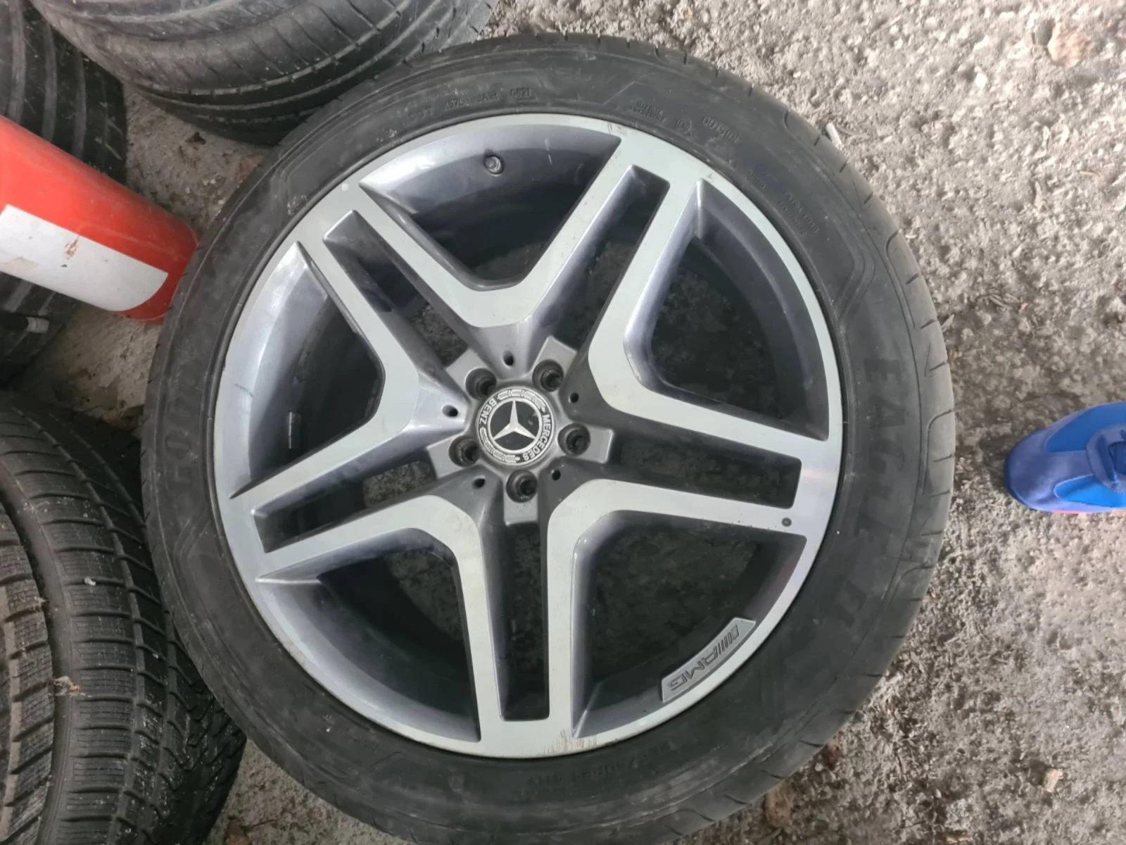 Гуми с джанти Goodyear 295/40R21, снимка 5 - Гуми и джанти - 54031313