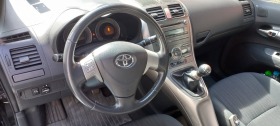 Toyota Auris, снимка 5 - Автомобили и джипове - 44013382