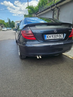 Mercedes-Benz C 220 Купе, снимка 2