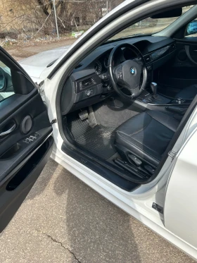 BMW 320, снимка 13