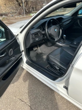 BMW 320, снимка 12