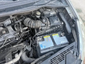 Toyota Corolla verso undefined | Auto.bg — изображение 12