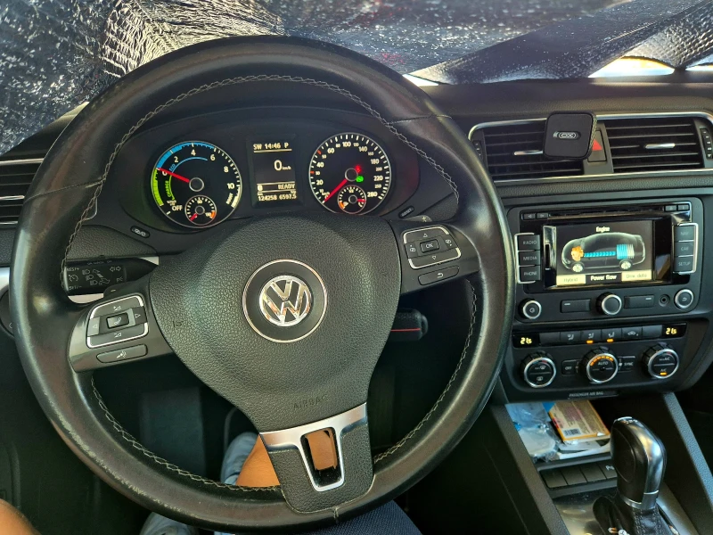 VW Jetta, снимка 3 - Автомобили и джипове - 46847580