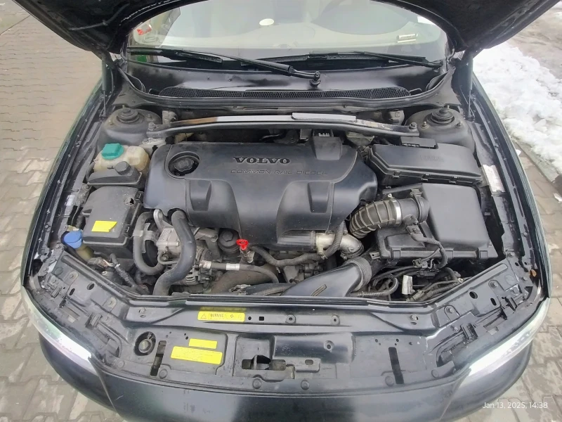 Volvo S60 2.4D, снимка 9 - Автомобили и джипове - 48666656