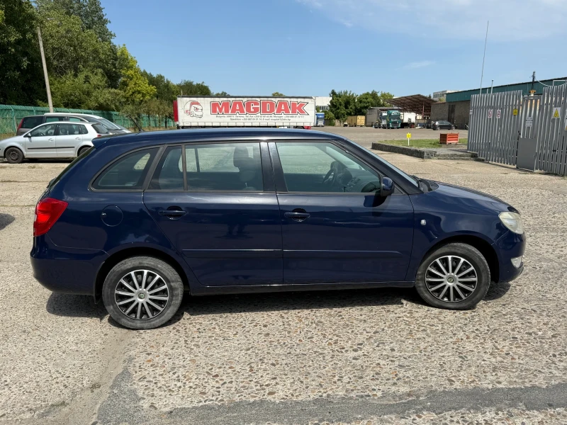 Skoda Fabia, снимка 4 - Автомобили и джипове - 51640035