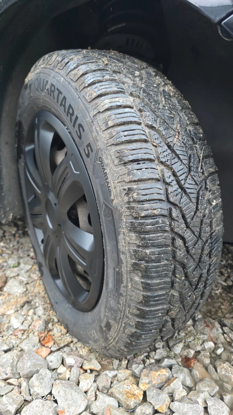 VW Touran 2.0tdi 140hp, снимка 7 - Автомобили и джипове - 52370995