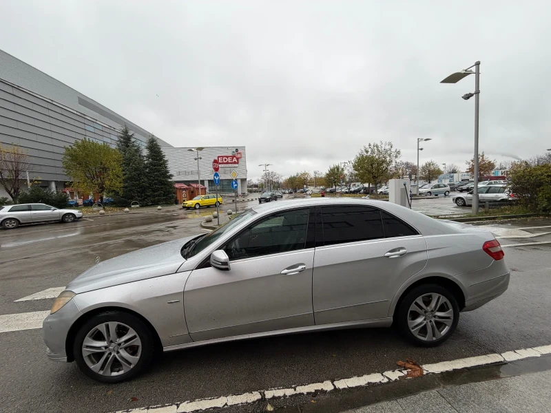 Mercedes-Benz E 220 2012год* 170кс* Кожа* Нави, снимка 9 - Автомобили и джипове - 52469587